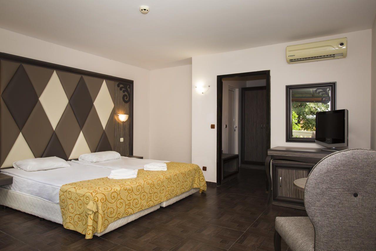 Elenite Villas Exterior photo