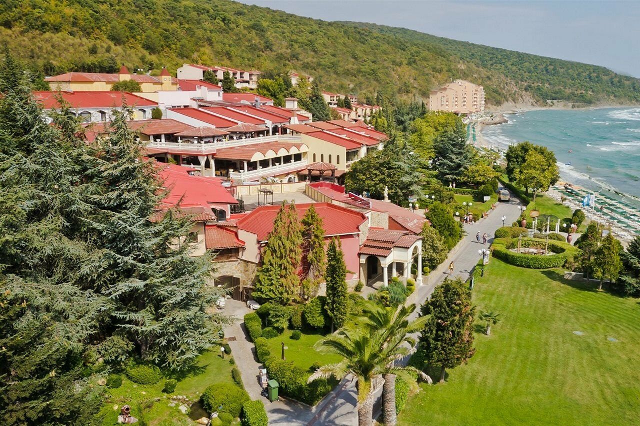 Elenite Villas Exterior photo